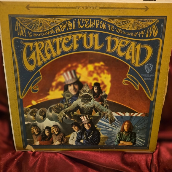 Grateful Dead Vinyl Album Cover